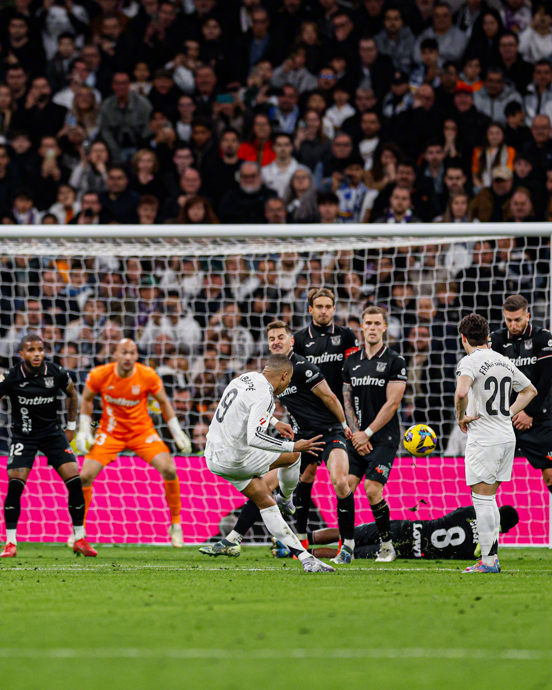 详细阅读:南宫电竞大舞台姆巴佩爆冷击败西班牙队,赛事规则更新引爆全场!的简单介绍 南宫电竞大舞台姆巴佩爆冷击败西班牙队,赛事规则更新引爆全场!的简单介绍